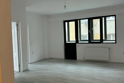 Apartament cu 2 camere semidecomandat în Sălaj