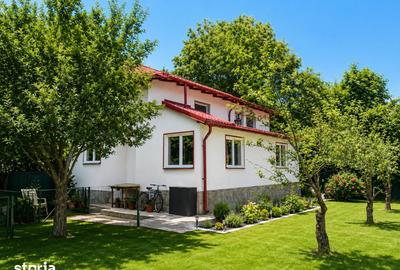 Casă cu 4 camere cu Teren 2317 Mp în Cornu