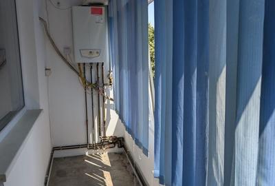 Apartament cu 3 camere decomandat în Vest