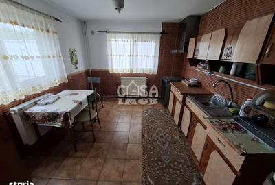 Casă cu 4 camere în Mogoșești - 11