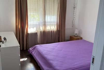 Apartament cu 3 camere semidecomandat în Decebal - 3