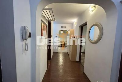 Apartament cu 2 camere decomandat în Tineretului