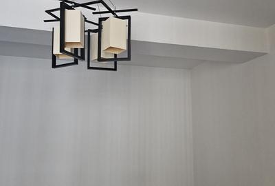 Apartament cu 3 camere în Romană