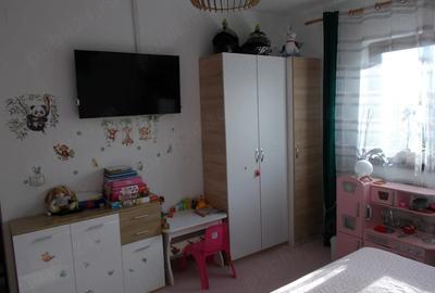 Casă cu 6 camere cu Teren 250 Mp în Braytim