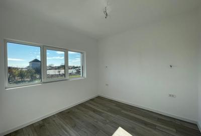 Duplex cu 4 camere cu Teren 250 Mp în Moșnița Veche - 8