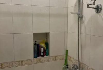 Apartament cu 2 camere decomandat în Complex Studențesc