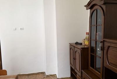 Casă cu 2 camere în Petros - 1