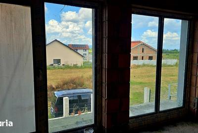 Casă cu 5 camere cu Teren 500 Mp în Stupini - 8