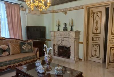 Apartament cu 6 camere semidecomandat în Grădina Icoanei