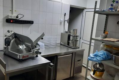 Spațiu comercial, de 50 mp, în George Enescu - 3