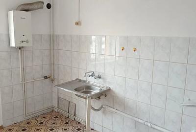 Apartament cu 2 camere semidecomandat în Bartolomeu