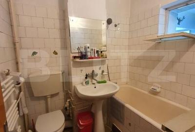 Apartament cu 4 camere decomandat, mobilat în Sud