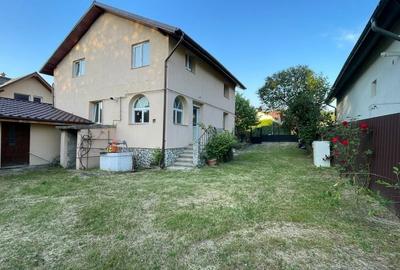 Casă cu 4 camere în Bran
