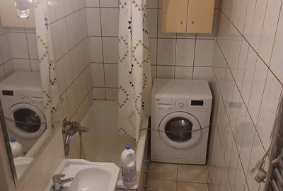 Garsonieră decomandată în Fizicienilor