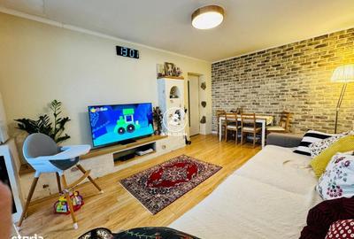 Apartament cu 4 camere semidecomandat în Tătărași