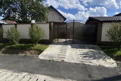 Casă cu 4 camere în Nisipoasa - 1