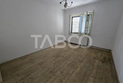 Duplex cu 5 camere cu Canalizare în Terezian - 20
