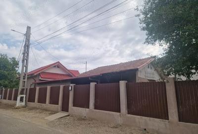 Casă cu 4 camere în Mărăcineni - 2