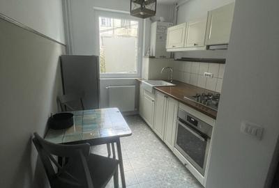 Apartament cu 2 camere decomandat în Central - 3