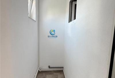 Apartament cu 3 camere decomandat în Astra