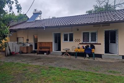Casă cu 3 camere cu Teren 2100 Mp în Lunca
