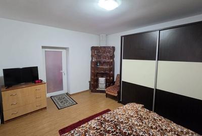 Casă cu 4 camere în Independența - 6