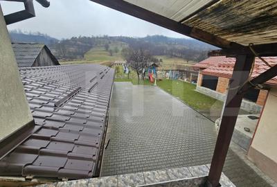 Casă cu 5 camere cu Teren 4381 Mp în Central - 12