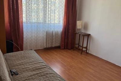 Apartament cu 3 camere semidecomandat, mobilat în Drumul Taberei - 3