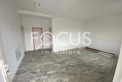 Duplex cu 3 camere cu Canalizare în Utvin - 9