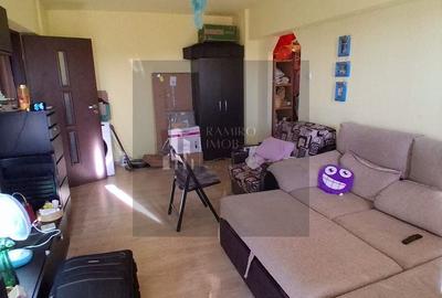Apartament cu 3 camere semidecomandat în Gorjului - 5