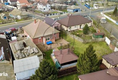 Casă cu 4 camere cu Teren 1054 Mp în Corbu