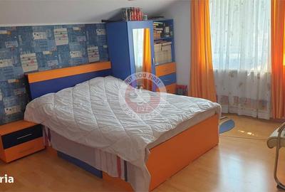 Casă cu 5 camere cu Teren 218 Mp în Tei - 6