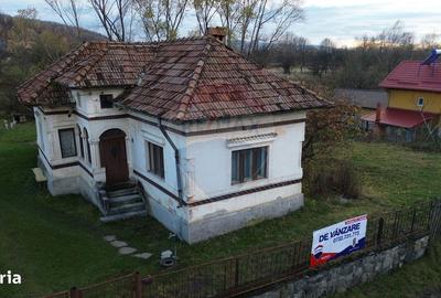 Casă cu 2 camere cu Teren 647 Mp în Lerești - 2