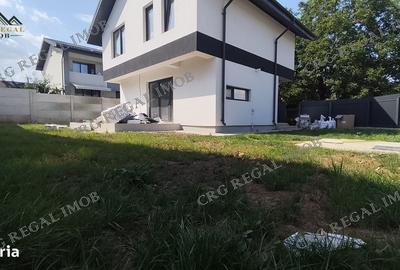 Casă cu 3 camere decomandat în Berceni