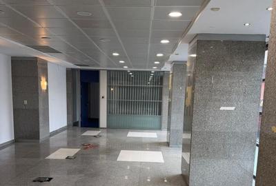Spațiu comercial, de 320 mp, în Ștefan cel Mare - 1