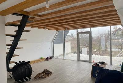 Casă cu 3 camere în Măgurele