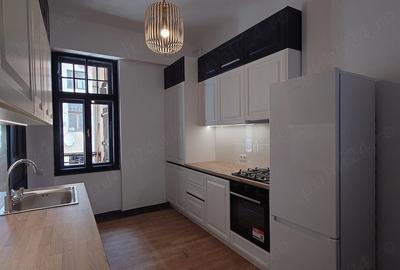 Apartament cu 3 camere semidecomandat în Central - 7