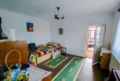 Casă cu 3 camere cu Teren 815 Mp în Vrănești