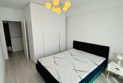 Apartament cu 2 camere decomandat în Calea București