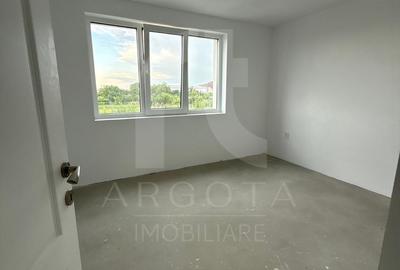 Casă cu 4 camere cu Teren 302 Mp în Mărăcineni