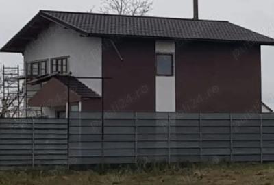 Casă cu 2 camere cu Teren 300 Mp în Vadu - 1