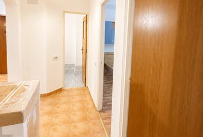 Apartament cu 3 camere decomandat în 13 Septembrie