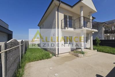 Casă cu 4 camere cu Canalizare în Berceni
