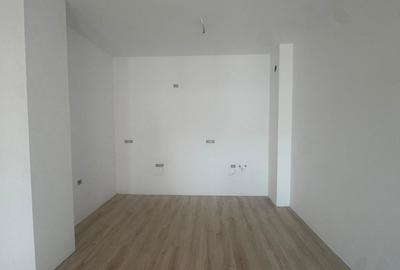 Apartament cu 2 camere decomandat în Torontalului - 13