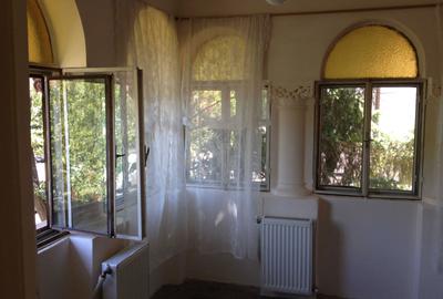 Casă cu 3 camere cu Teren 250 Mp în Domenii - 3