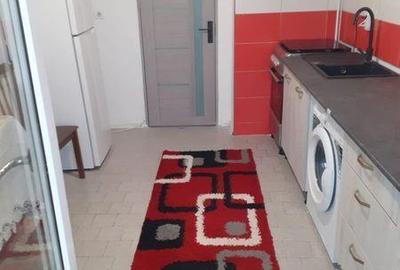 Apartament cu 2 camere decomandat în Calea București