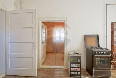 Casă individuală cu 2 camere cu Teren 230 Mp în Schei - 7
