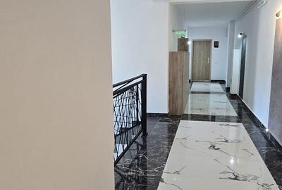 Apartament cu 3 camere în Tractorul
