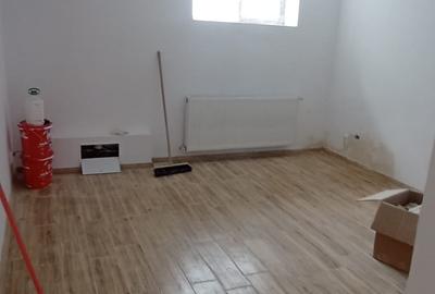 Apartament cu 3 camere decomandat în Cantemir - 3