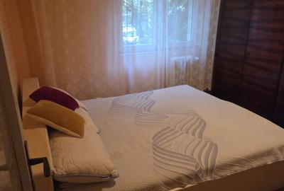 Apartament cu 3 camere decomandat în Rogerius